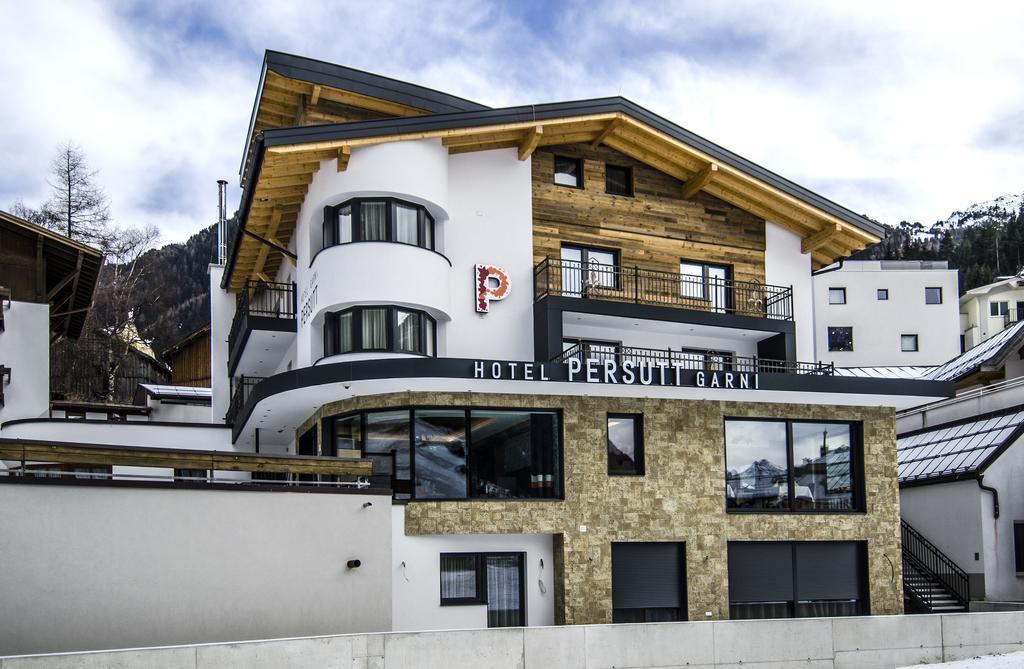 Hotel Garni Persutt Ischgl Exteriör bild